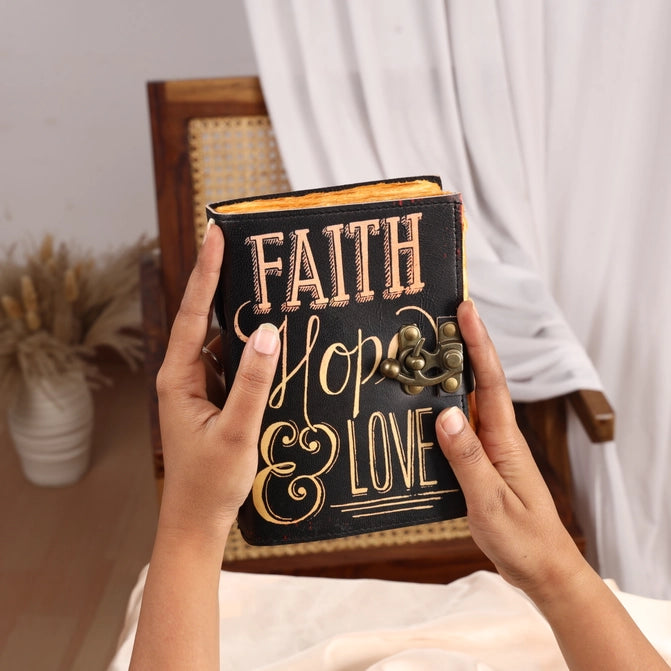 Vintage Leather Journal Notebook Nahkainen Päiväkirja Faith Hope & Love | Craft Junky Store