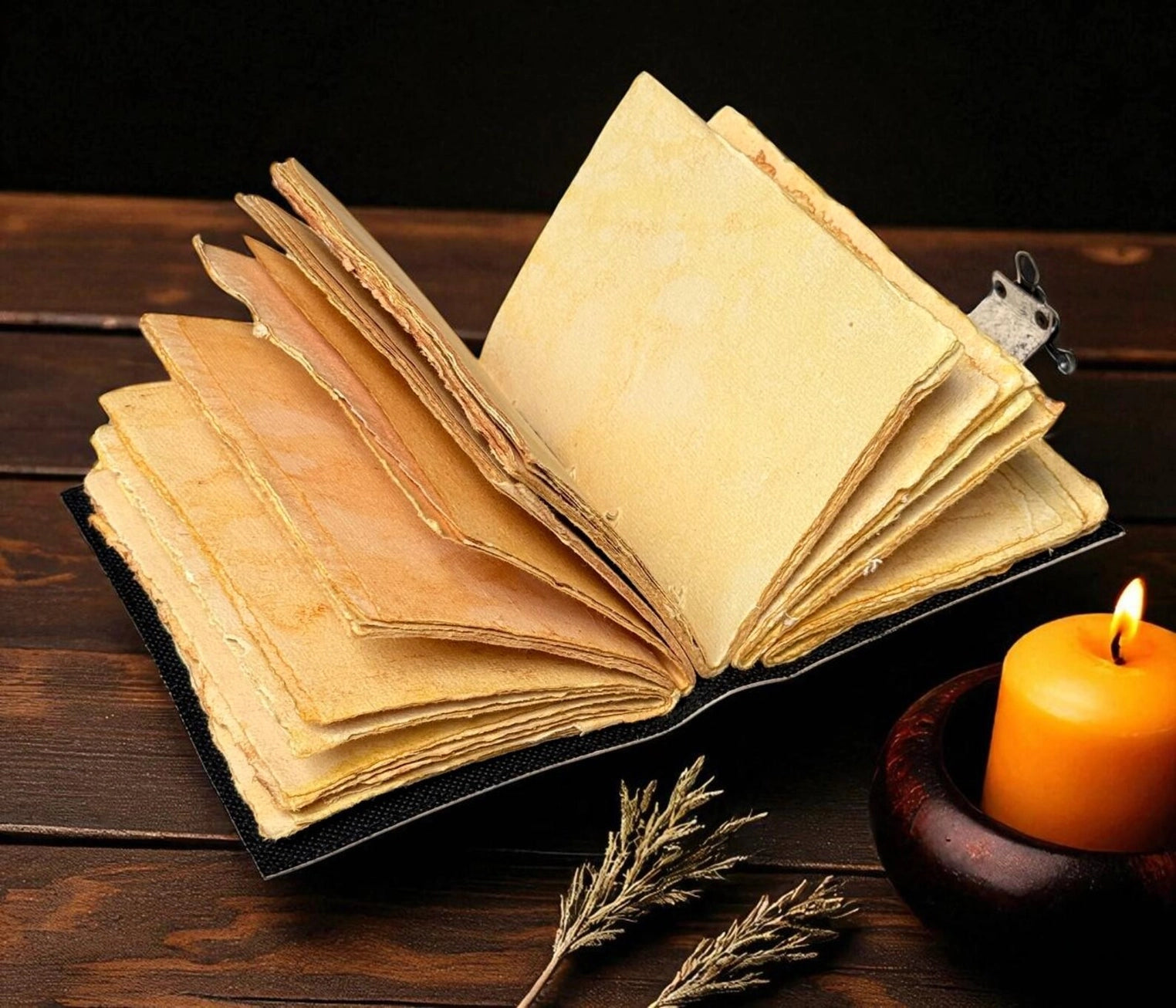 ENNAKKOMYYNNISSÄ! Vintage Leather Journal Notebook Nahkainen Päiväkirja Fox Family | Leatherooze