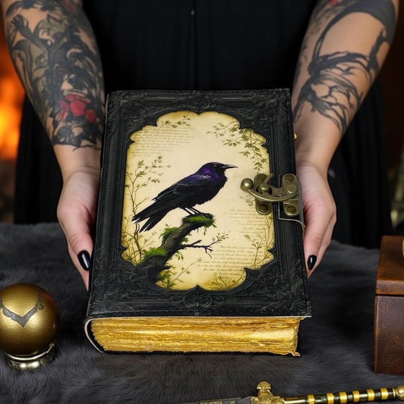 ENNAKKOMYYNNISSÄ! Vintage Leather Journal Notebook Nahkainen Päiväkirja Raven II | Leatherooze